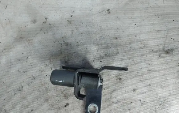 Rear door upper hinge