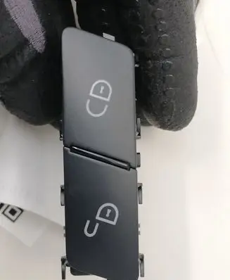 Central locking switch button