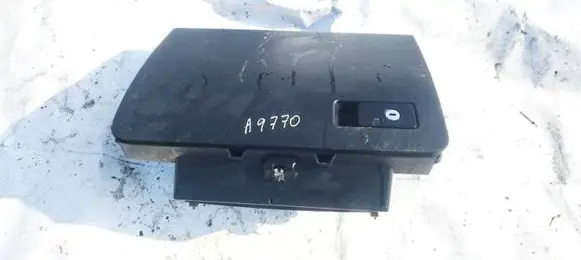 Volkswagen PASSAT B6 Glove box 3C1857114