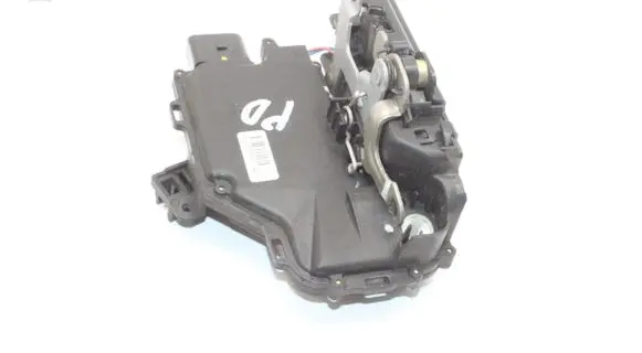 Audi TT TTS Mk2 Front door lock 8N2837016B