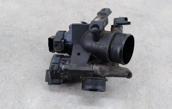 Ford Focus Throttle body valve 9655971880