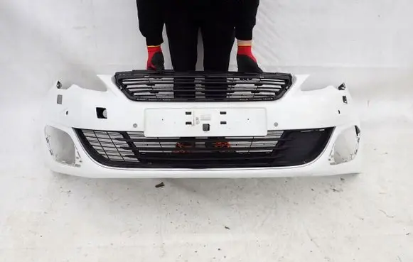 Peugeot 308 Front bumper