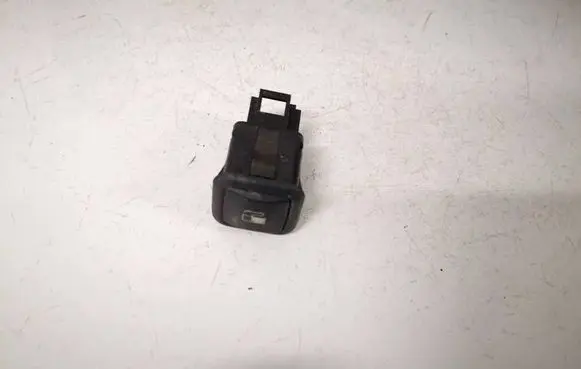 Volkswagen Golf IV Fuel tank opening switch 3B0959833A