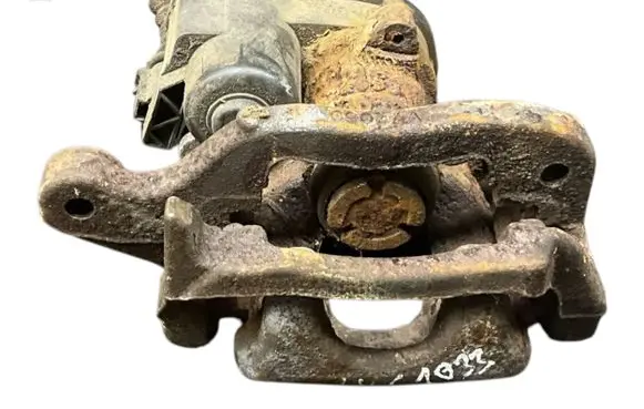 Nissan Qashqai Rear brake caliper 0907A