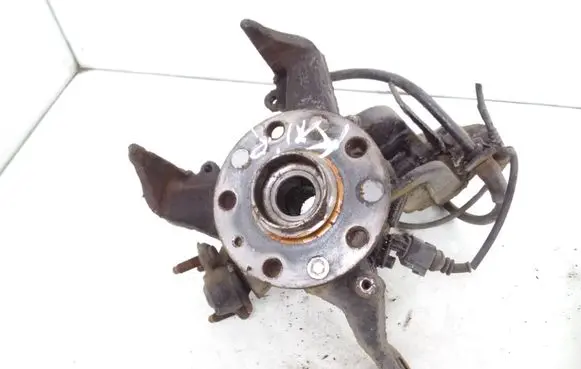 Audi A3 S3 A3 Sportback 8P Front wheel hub spindle knuckle
