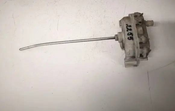 Audi A4 S4 B5 8D Central locking vacuum pump 8D0862153