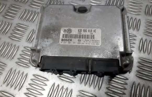 Volkswagen Golf IV Engine control unit/module 038906018ae 0281001851