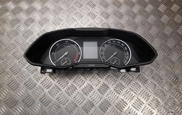Skoda Superb B8 (3V) Speedometer (instrument cluster) 3V0920751B