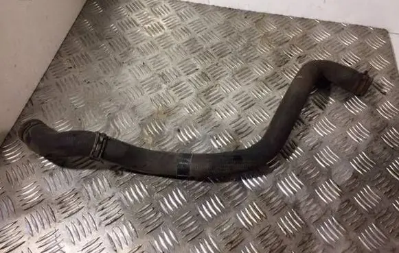 Mazda CX-5 Engine coolant pipe/hose