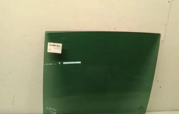 Volkswagen Tiguan Rear door window glass