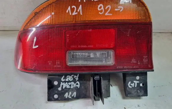 Mazda 121 Rear/tail lights 3309505L