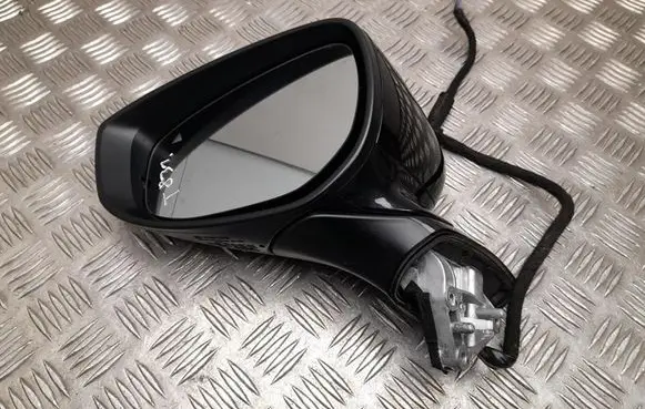 Mazda MX-30 Front door electric wing mirror E4045703