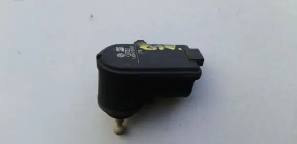 Volkswagen Golf IV Headlight level adjustment motor 1J0941295B