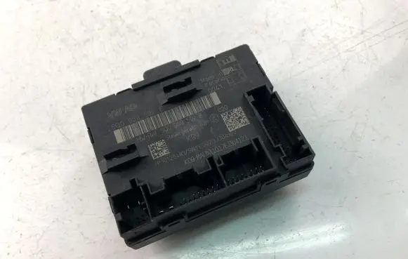Volkswagen Golf VII Other control units/modules 5Q0959592E