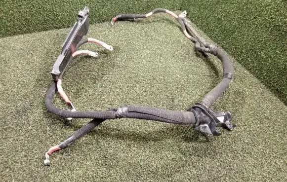 Renault Trafic III (X82) Positive cable (battery) 244318304R M92283