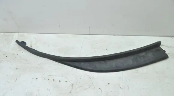 Front bumper lip