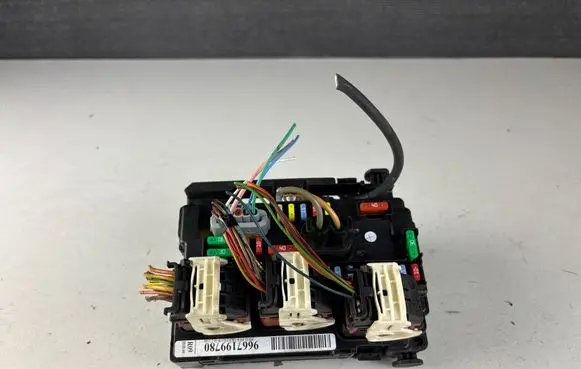 Peugeot 207 BSM Control unit 9667199780