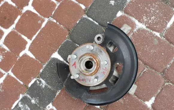 Opel Astra K Front wheel hub spindle knuckle 39030299