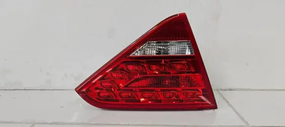 Audi A5 8T 8F Tailgate rear/tail lights 8T0945093A A0484