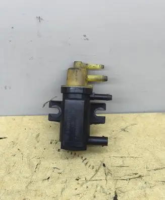 Mercedes-Benz E C207 W207 Turbo solenoid valve A0091533128 10T294 70078208