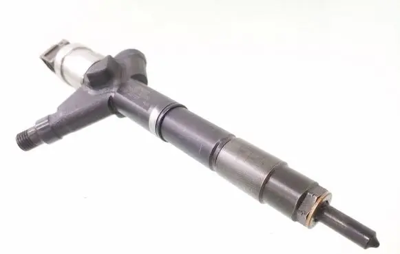 Nissan Primera Fuel injector 16600AU600 05D 00177