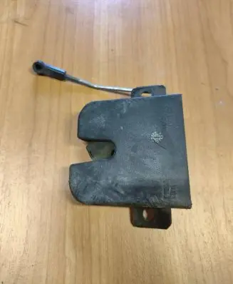 Volkswagen Caddy Loading door lock 2K0827505C