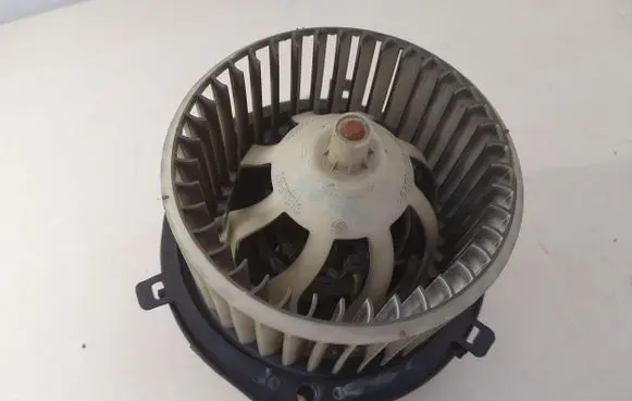 Iveco Daily 3rd gen Heater fan/blower