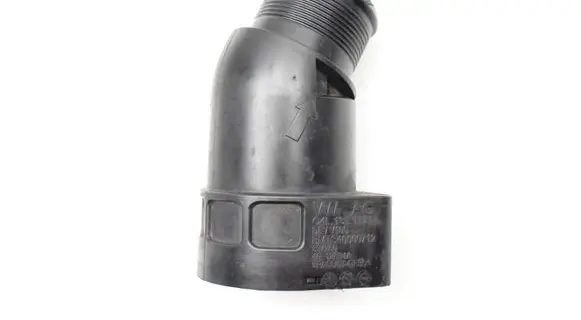 Volkswagen Golf VII Coolant pipe/hose 04L131111M