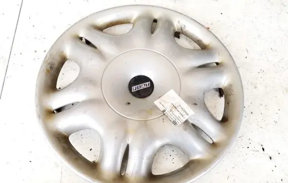 Fiat Marea R14 wheel hub/cap/trim 46402898