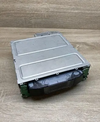 BMW 5 E60 E61 CD/DVD changer 9131850