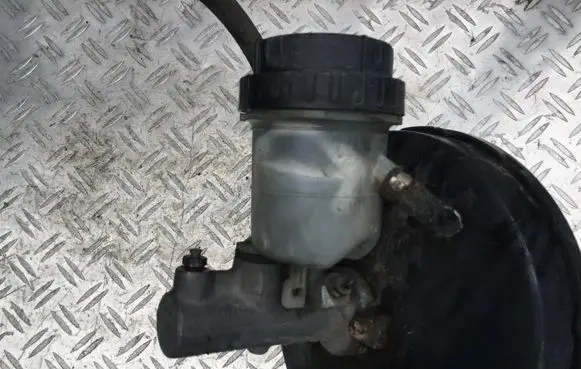 Master brake cylinder