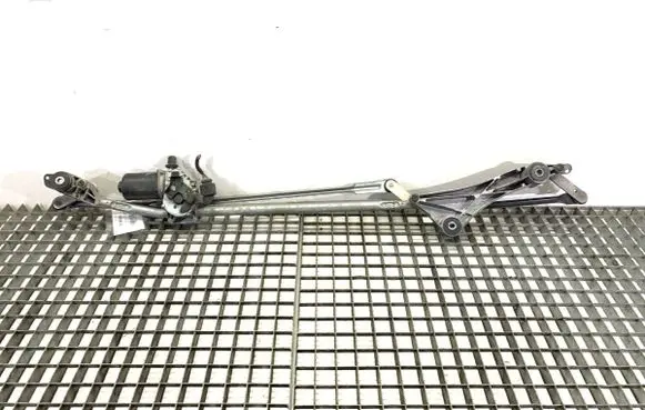 Mercedes-Benz B W245 Front wiper linkage and motor A1698200300