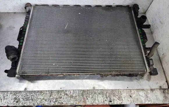 Ford Mondeo MK IV Coolant radiator