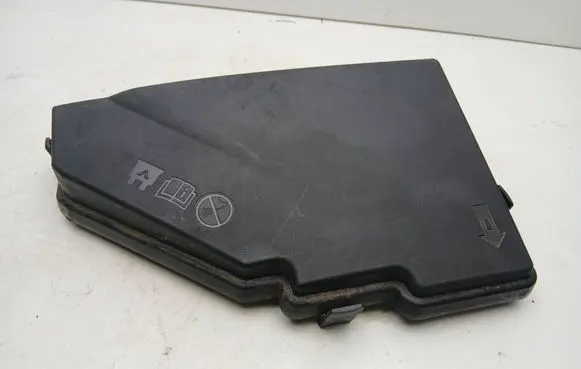 Volvo V60 Fuse box cover 31398001 31654059