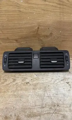 Volvo V50 Dash center air vent grill 39863758