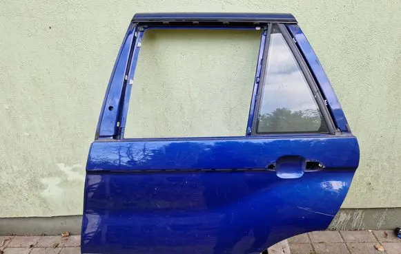 BMW X5 E53 Rear door