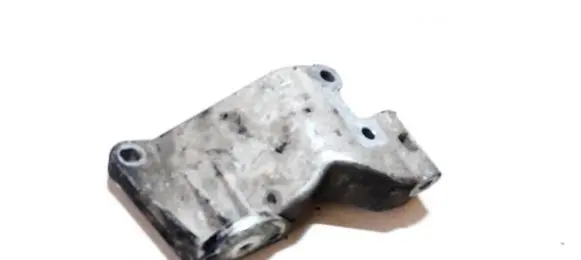 Opel Vectra A Engine mounting bracket 92021a2 90571112