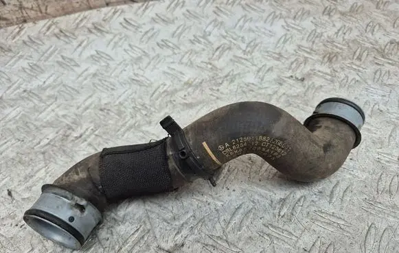 Mercedes-Benz E W212 Engine coolant pipe/hose A2125011882