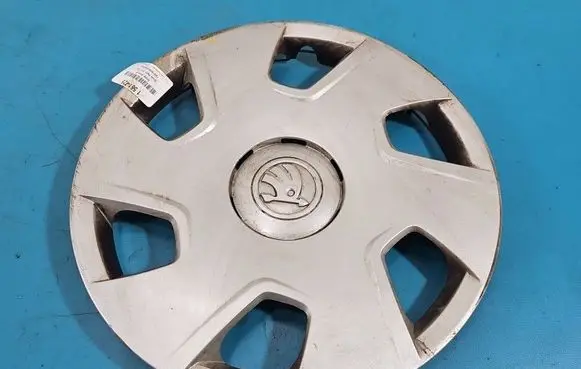 Skoda Rapid (NH) R16 wheel hub/cap/trim 5JA601147A IMPRK1561725