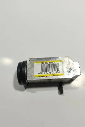 KIA Sportage Air conditioning (A/C) expansion valve 977753U300 97775 3U300