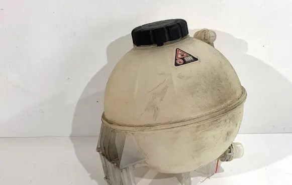 Mercedes-Benz Sprinter W907 W910 Coolant expansion tank/reservoir A9105010400