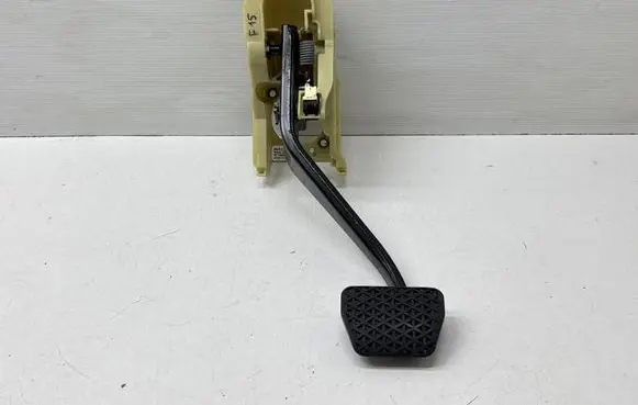 BMW X5 F15 Brake pedal 6791900 4010403B 2908141203