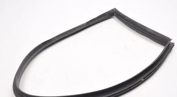 Porsche 911 Rubber seal front door window/glass 99654332600