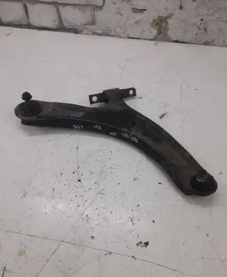 Nissan Qashqai Front lower control arm/wishbone