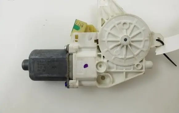Mercedes-Benz R W251 Front door window regulator motor A2518200842