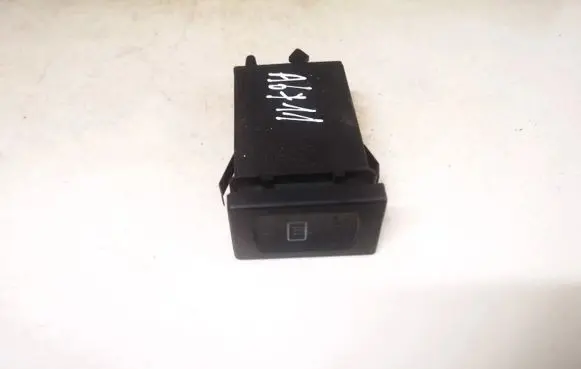 Volkswagen PASSAT B5 Windscreen/window heater switch 3b0959621b