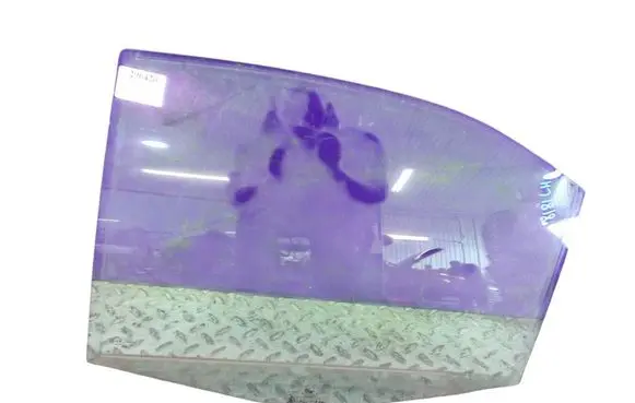 Ford Mondeo Mk III Front door window glass four-door 