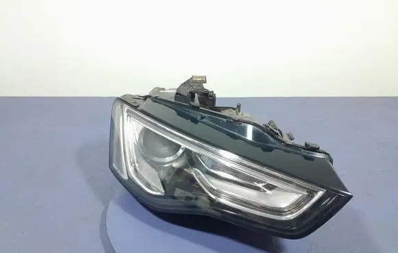 Audi A5 8T 8F Headlight/headlamp 8T0941032C