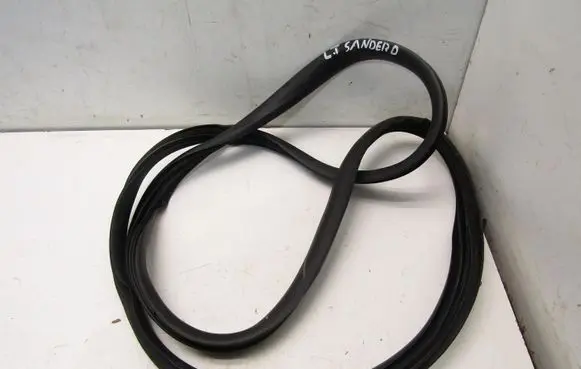 Dacia Sandero III Rubber seal rear door 