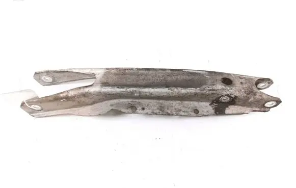 Rear control arm